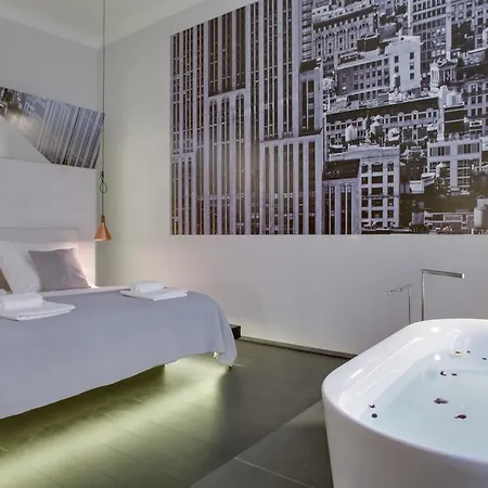 Luxurious Loft Old Town شقة